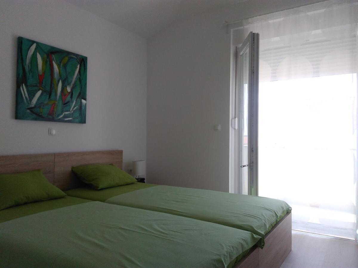 Luxury Apartments Cuba 1 Novalja Exterior photo