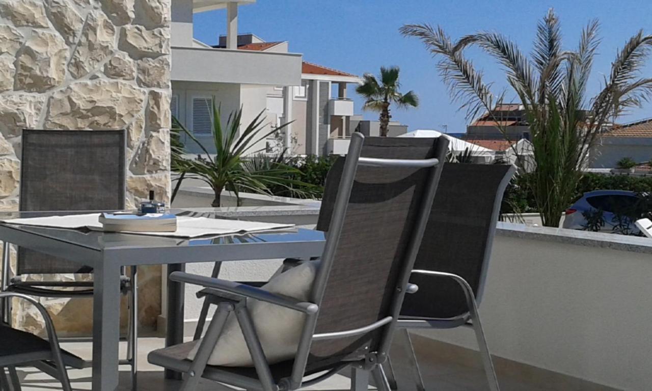 Luxury Apartments Cuba 1 Novalja Exterior photo