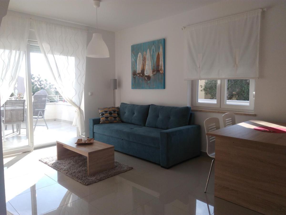 Luxury Apartments Cuba 1 Novalja Exterior photo