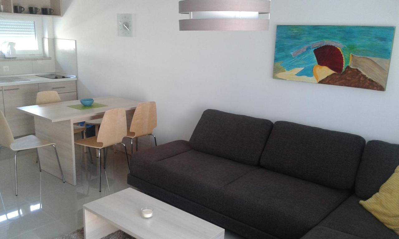 Luxury Apartments Cuba 1 Novalja Exterior photo